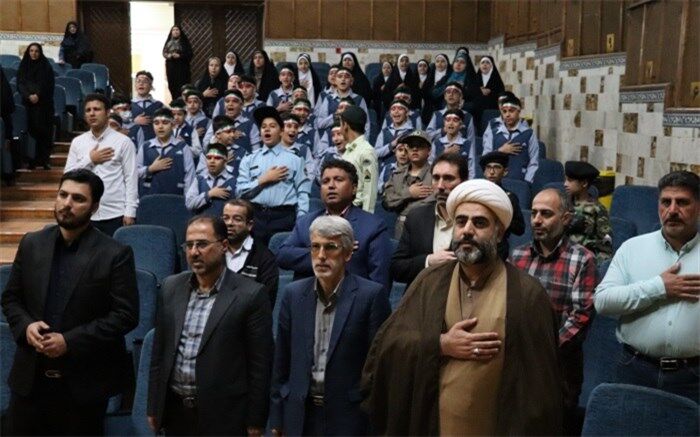 مهارت خواندن نماز صحیح را به سوادآموزان بیاموزیم
