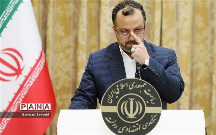 استیضاح وزیر اقتصاد از دستورکار نمایندگان خارج شد