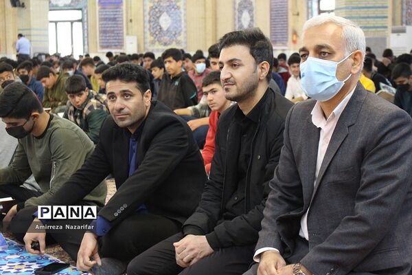 محفل بزرگ انس با قرآن کریم در ایلام