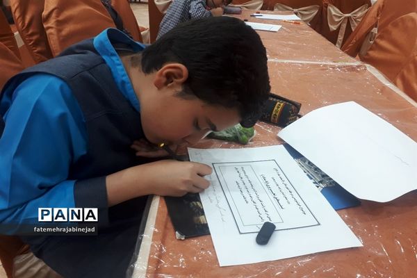 برگزاری جشنواره هنرهای تجسمی ویژه پسران ابرکوهی