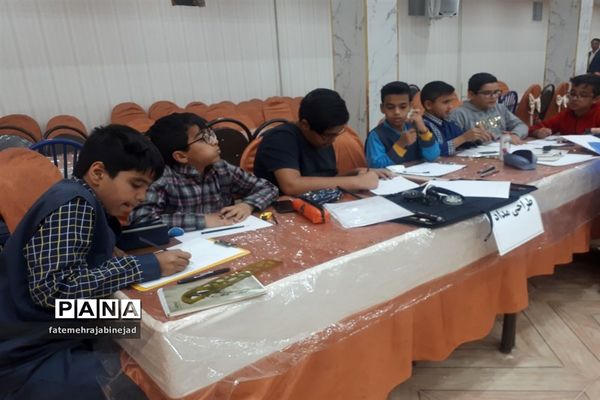 برگزاری جشنواره هنرهای تجسمی ویژه پسران ابرکوهی