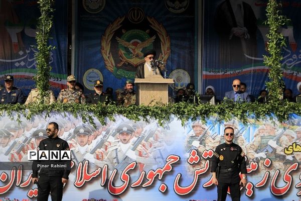 مراسم رژه روز ارتش در تبریز