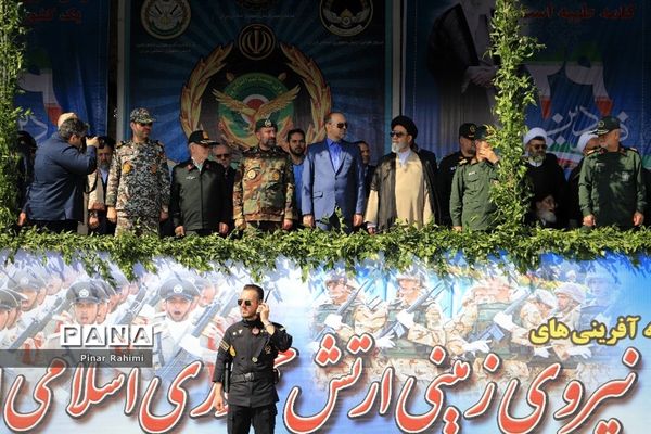 مراسم رژه روز ارتش در تبریز