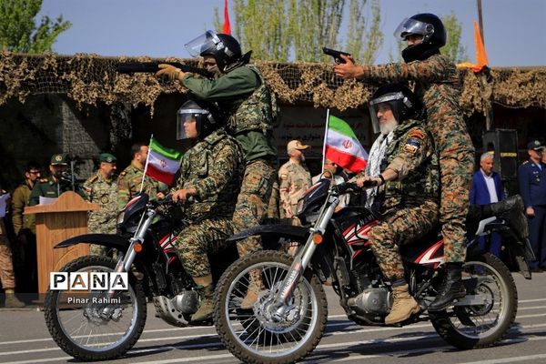 مراسم رژه روز ارتش در تبریز