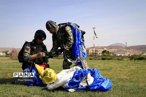 مراسم رژه روز ارتش در تبریز