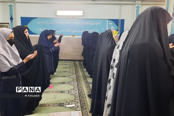 ضیافت افطاری در مدرسه علامه مجلسی