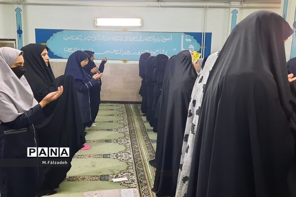 ضیافت افطاری در مدرسه علامه مجلسی