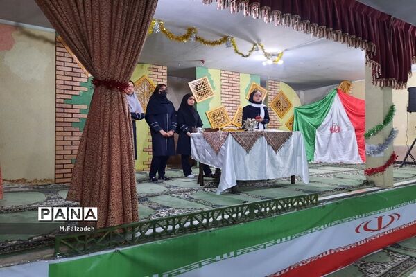 ضیافت افطاری در مدرسه علامه مجلسی