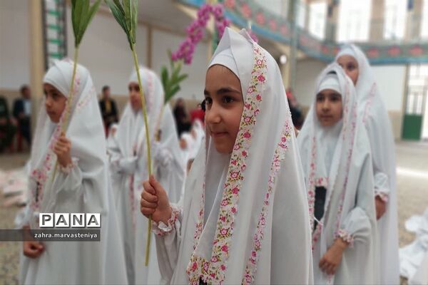 برگزاری جشن بندگی دانش‌آموزان مروستی