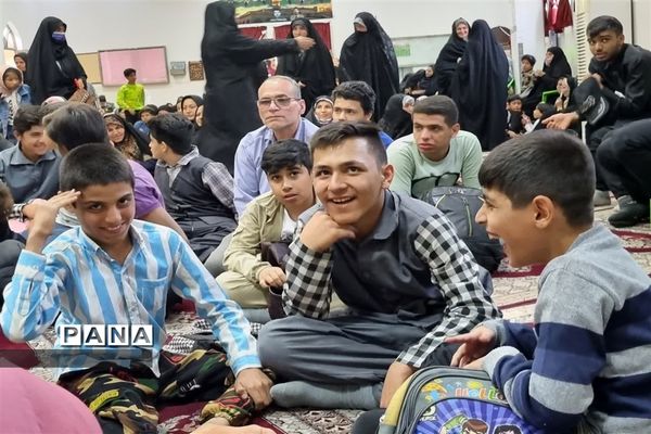 مراسم افطاری کودکان استثنایی شهرستان آران و بیدگل