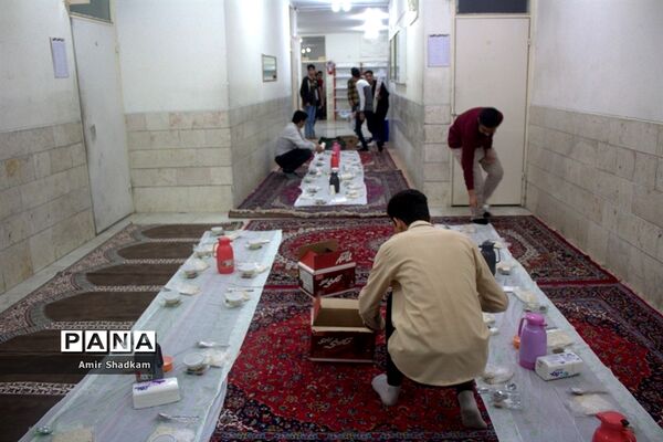 سمپادی‌های سمنان مهمان سفره الهی