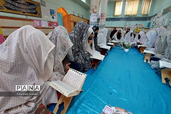 برگزاری محفل انس با قرآن در مدارس علی حاتمی و ولایت ملارد