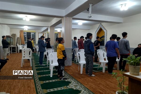 برگزاری مراسم جشن تکلیف دانش‌آموزان پایه هشتم دبیرستان تیزهوشان در شهرستان تربت جام