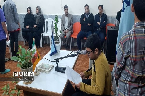 برگزاری مراسم جشن تکلیف دانش‌آموزان پایه هشتم دبیرستان تیزهوشان در شهرستان تربت جام