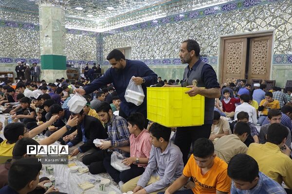 جشن پسران روزه‌اولی در حرم حضرت معصومه(س)