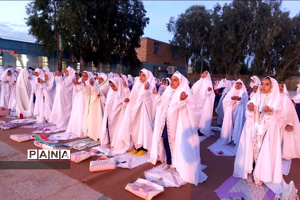 ضیافت افطاری آموزشگاه فاطمیه شهرستان خاتم