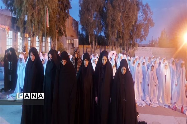 ضیافت افطاری آموزشگاه فاطمیه شهرستان خاتم