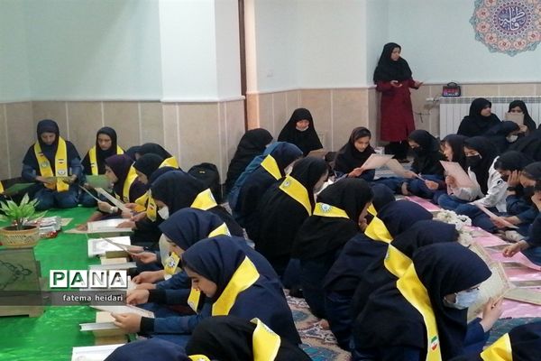 محفل انس باقرآن در مدرسه سردار دلهای بیرجند