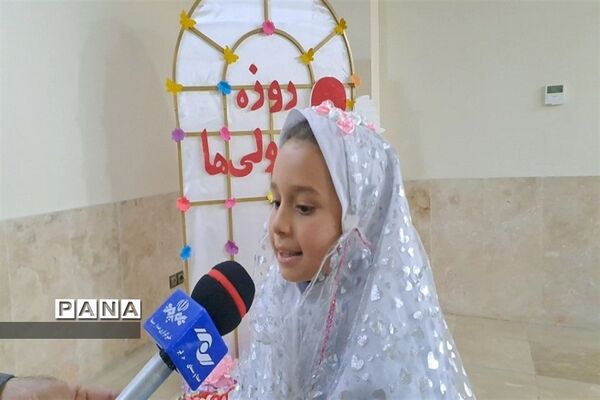 جشن بزرگ دانش‌آموزان روزه اولی در امامزاده طاهر(ع) کرج