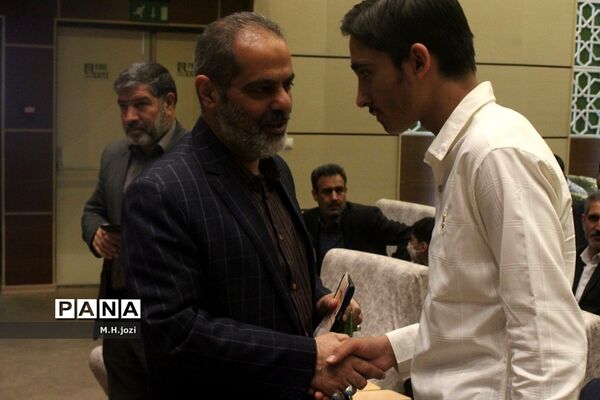 تجلیل از برگزیدگان چهل‌ویکمین دوره مسابقات قرآن، عترت و نماز ویژه پسران قم