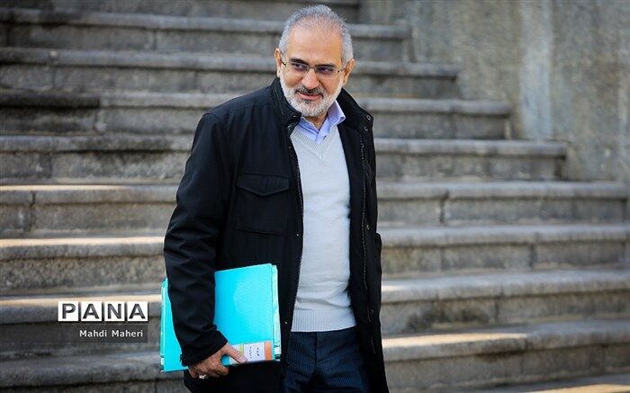رئیس‌جمهوری در انتخاب همکاران، ملاحظات شخصی، حزبی و باندی ندارد