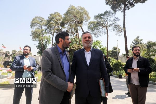 حاشیه جلسه هیات دولت -30 فروردین