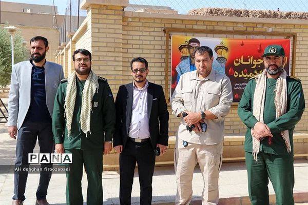 میزبانی دبیرستان شاهد حضرت ولی‌عصر(عج) میبد از شهید گمنام دوران دفاع مقدس