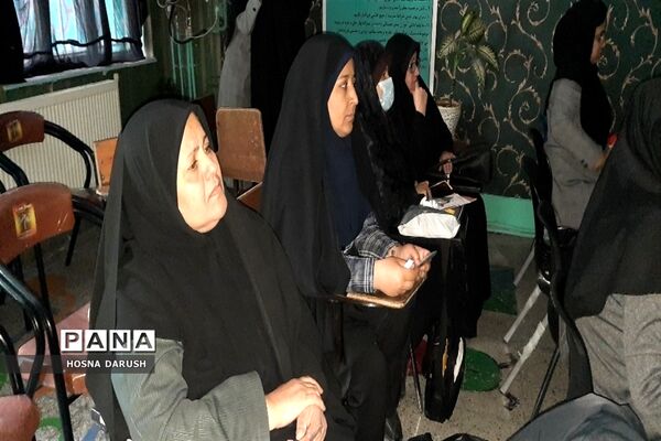 برگزاری گارگاه مهربان ترین پدر در ناحیه ۷مشهد