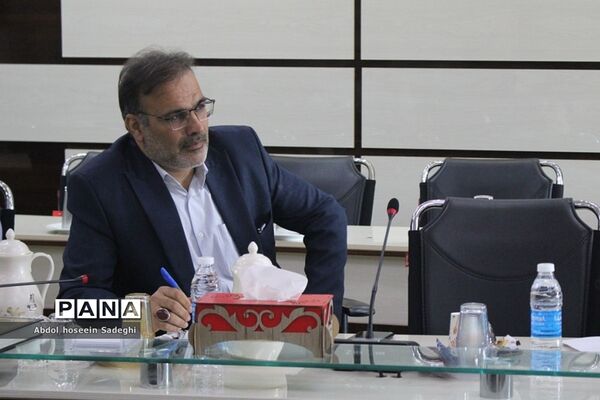 جلسه شناسایی و معرفی جلوه‌های ویژه معلمی و زیست بوم جدید آموزش و پرورش استان بوشهر