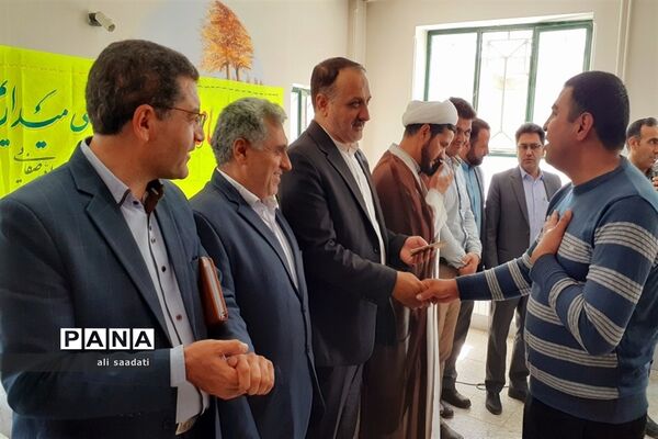 آیین تجلیل از برترین های آموزشگاه متوسطه دوم شبانه روزی پسرانه اسدالله صفایی شهر لایین شهرستان کلات