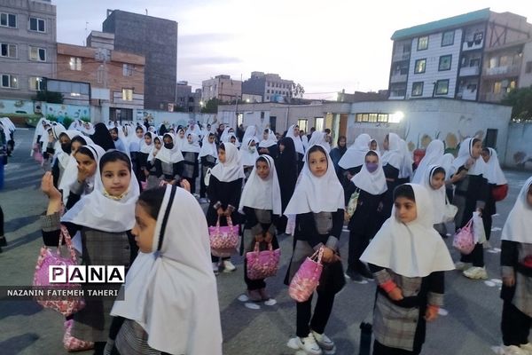 ضیافت افطاری در دبستان دخترانه ریحانه‌النبی فشافویه