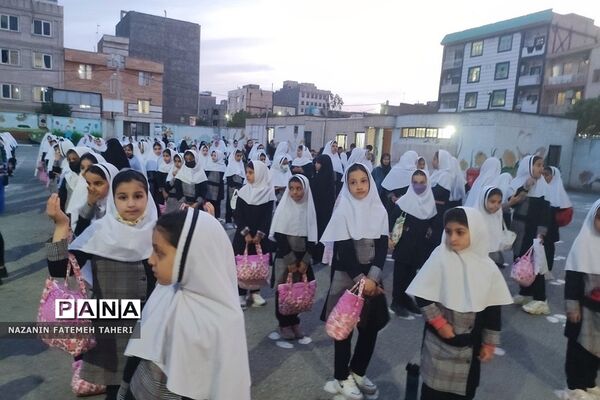 ضیافت افطاری در دبستان دخترانه ریحانه‌النبی فشافویه