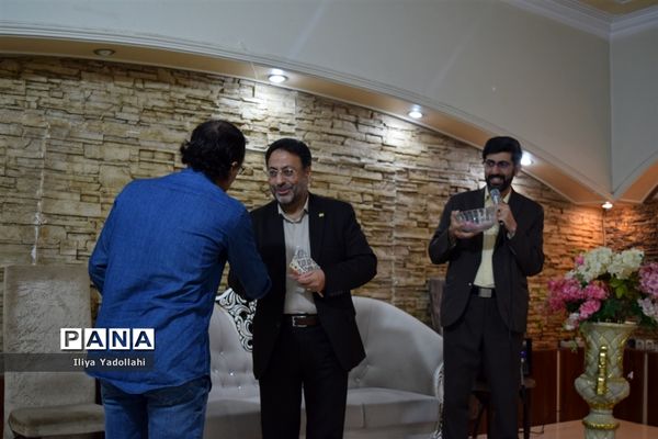 ضیافت افطاری صمیمانه کارمندان اداره آموزش و پرورش منطقه ۱۴