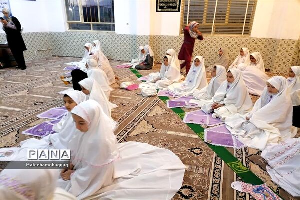 ضیافت افطاری در دبستان عفت ابرکوه