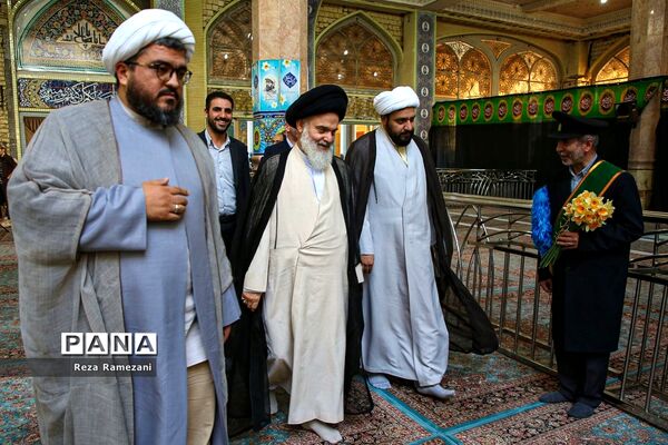 آیین تجلیل از خادمان کشوری جشن‌های نیمه شعبان در مسجد جمکران