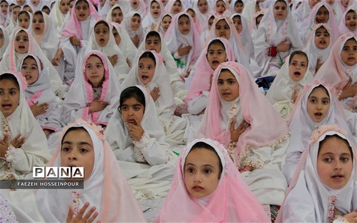 جشن بزرگ روزه اولی‌ها در ناحیه دو بهارستان، به روایت دانش‌آموزان روزه‌اولی/فیلم