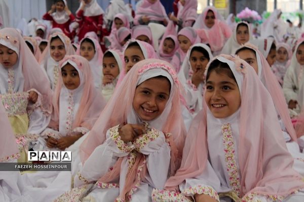 جشن بزرگ ۱۶۰۰ نفره روزه اولی‌ها در بهارستان‌دو