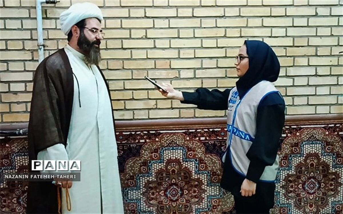 یکی از اهداف برگزاری محافل قرآنی، آشنایی دانش‌آموزان با فرهنگ قرآن است
