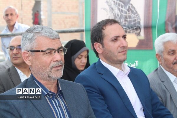آیین خشت‌گذاری ۱۰ مدرسه در بهارستان 2