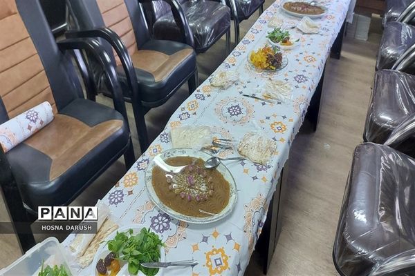 مراسم افطاری در دبستان شهدای فرهنگی ناحیه۷ مشهد