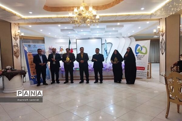 اولین جشنواره زبان انگلیسی ویژه دانش آموزان مدارس خاص