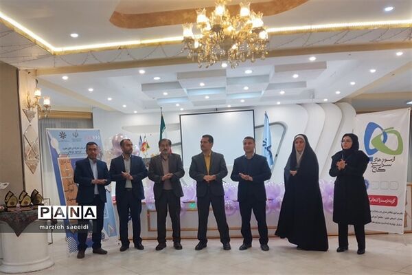 اولین جشنواره زبان انگلیسی ویژه دانش آموزان مدارس خاص