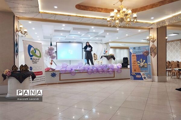 اولین جشنواره زبان انگلیسی ویژه دانش آموزان مدارس خاص