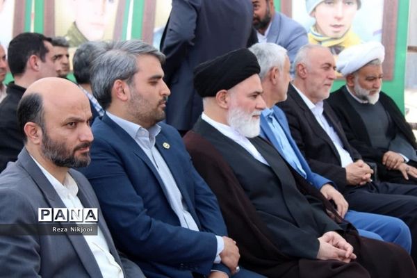 آیین خشت‌گذاری ۱۴۰ باب کلاس درس در شهرستان بهارستان