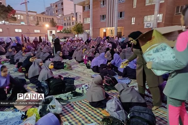 زیارت پرچم حرم امام حسین (ع) در مدرسه معارف ۶