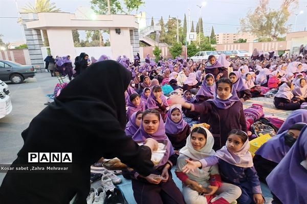 زیارت پرچم حرم امام حسین (ع) در مدرسه معارف ۶