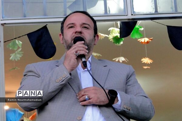 افطاری صمیمی دختران دانش آموز منطقه۹