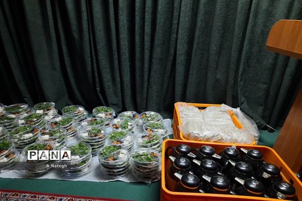 برگزاری محفل انس با قرآن در آخرین روز ماه مبارک رمضان