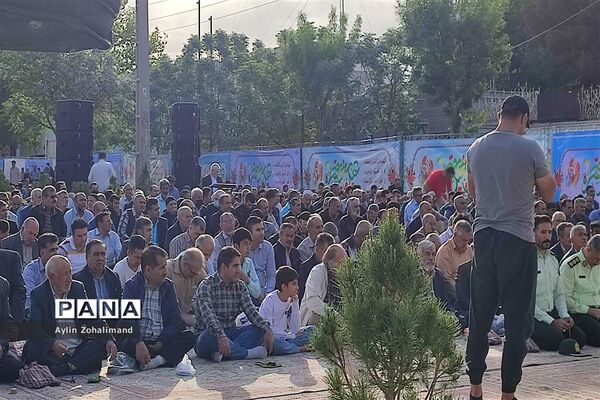 نماز عید فطر در شهرستان رباط‌کریم