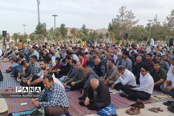 برگزاری نماز عید فطر در شهرستان قرچک